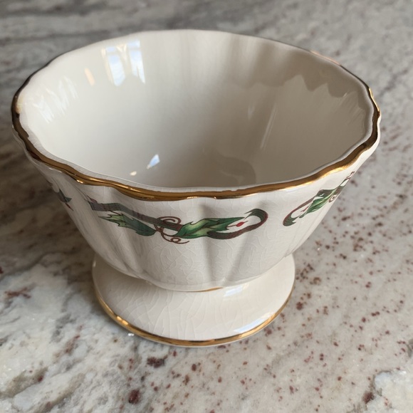 Holly Holiday Candy Dish - Picture 3 of 7